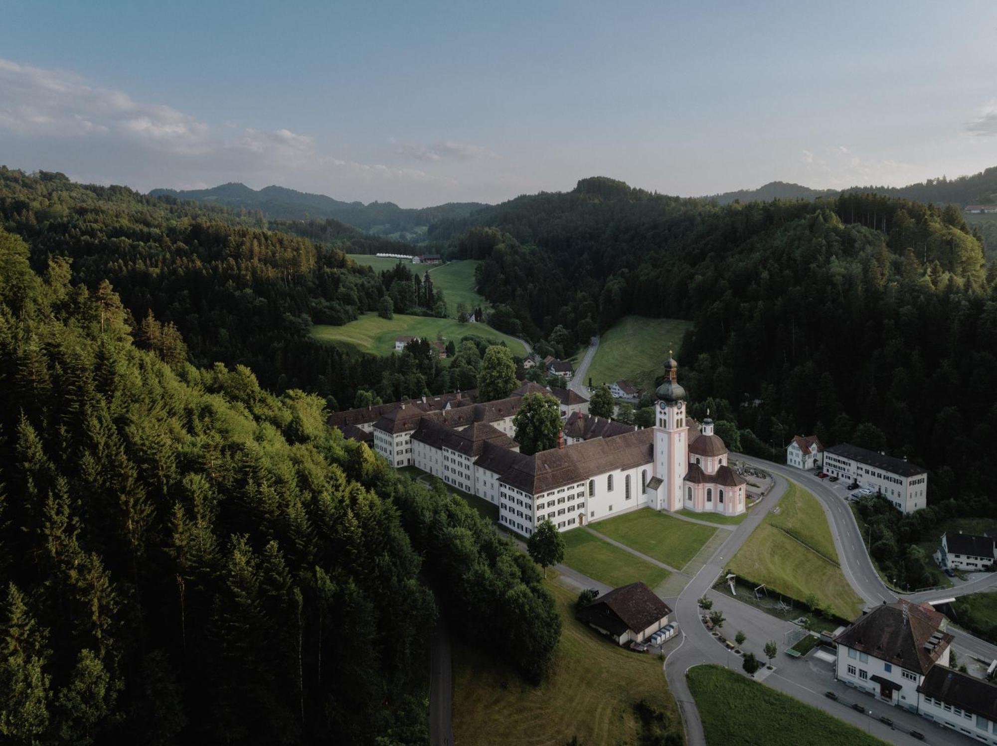 Kloster *